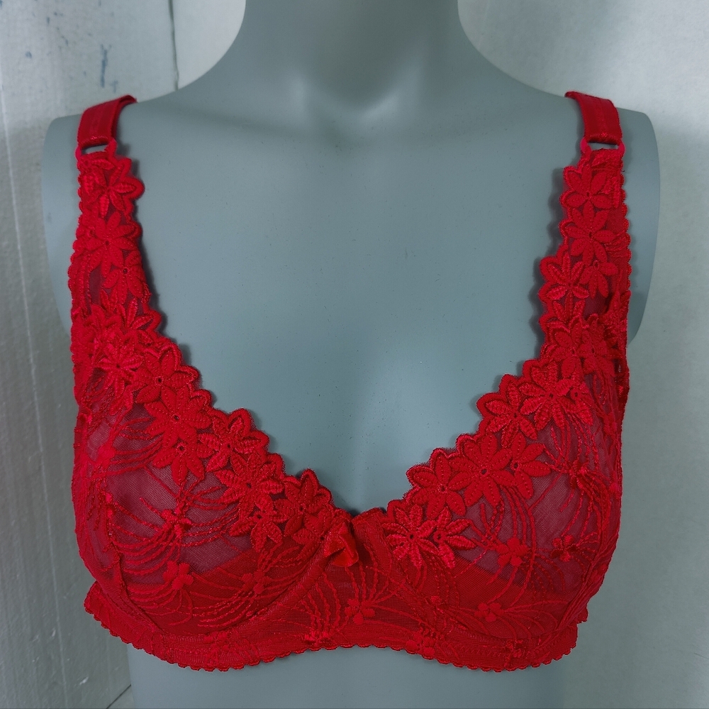 Spade Red Floral Lace Unlined Underwire Bra, Sz 42C